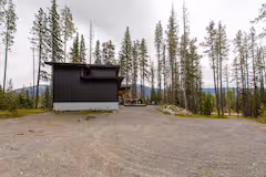 Wildhorse Cabin exterior on its private lot